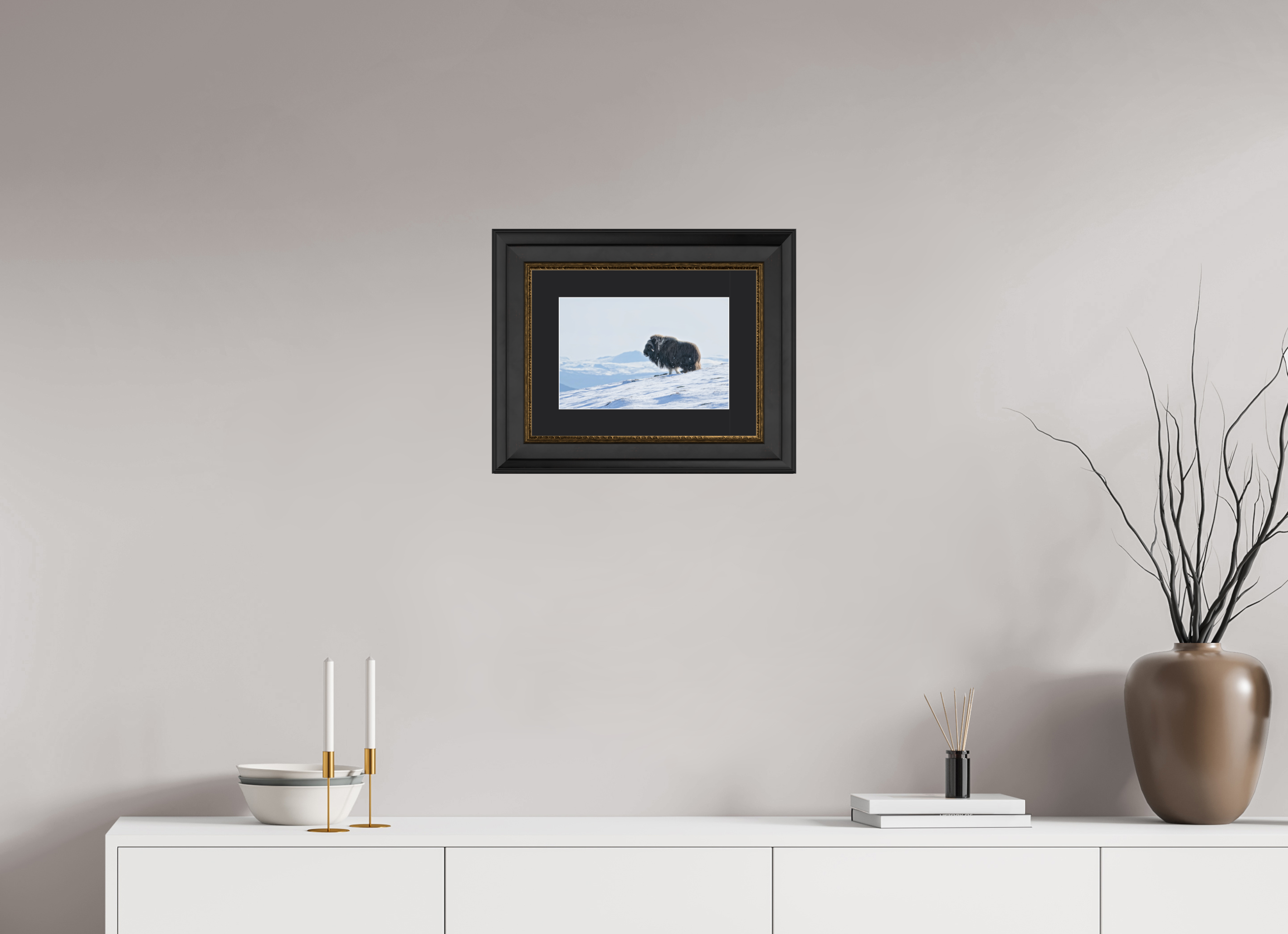 30 x 20 cm, Solid Wood Gold Frame London Black Passe-partout The Musk Ox Kingdom - Solid Frame With Passe-Partout